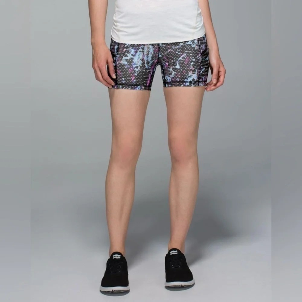 Lululemon What The Sport Short Floral Sport Tranquil Blue Dashing Purple Sz 6